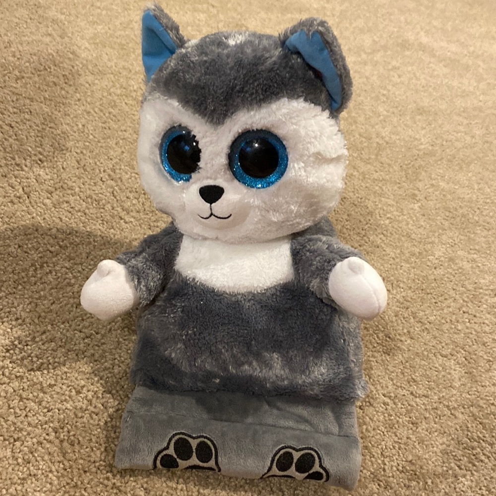 stuffed animal holder for ipad